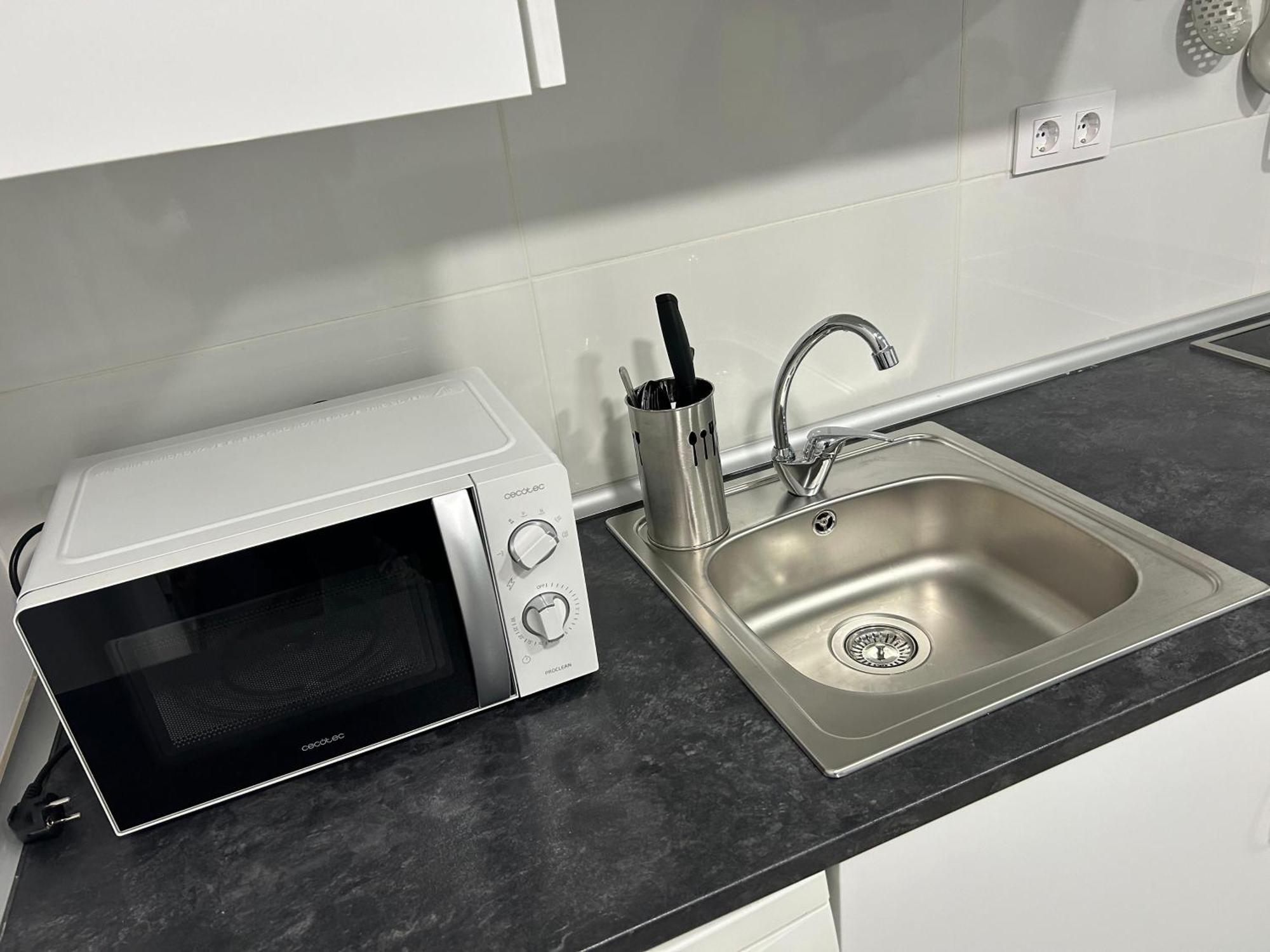 A Unos Pasos A Paseo Del Prado Apartment Madrid Bagian luar foto